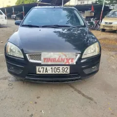 Ford 5 chỗ số tay ghế da đen