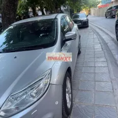 Ford Focus Titanium 2015 Bạc 5 chỗ