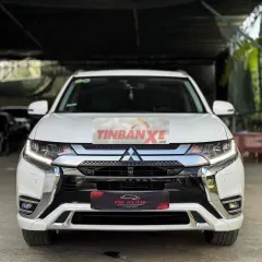 Mitsubishi Outlander 2.0 Premium 2022 Trắng
