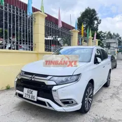 Bán Mitsubishi Outlander pre 2.0 trắng 2023