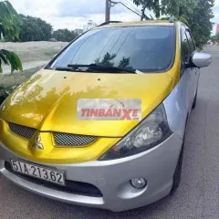 Mitsubishi Grandis 7 chỗ Vàng bạc