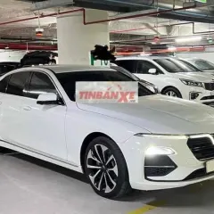 Dư xe cần bán lux a 2021 premium sài gòn