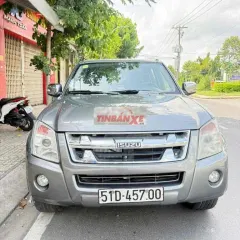 Isuzu D-Max 2010 Xám