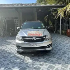 Toyota Fortuner 2015 Bạc