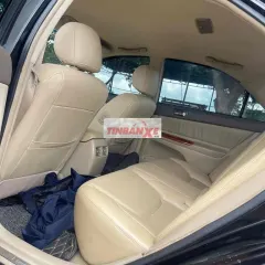 Toyota Camry Da cao cấp 5 chỗ