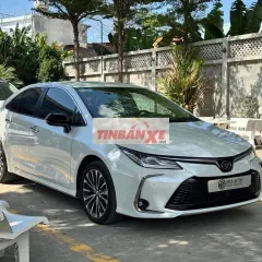 Toyota Altis 1.8V 2025 Trắng 14.000 km