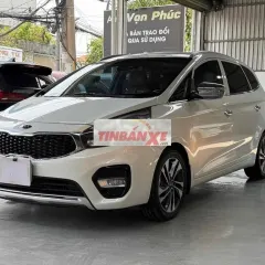 Kia Rondo deluxe 2.0L 2020 trắng