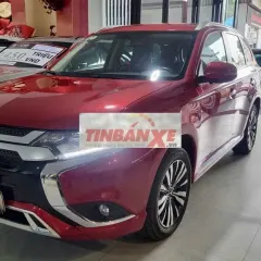 Mitsubishi Outlander CVT 2024 Đỏ 7 chỗ