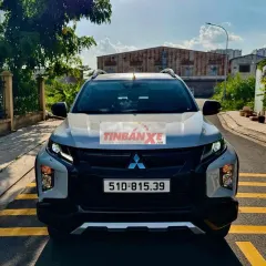 Mitsubishi Triton MIVEC Athlete 4x4 Trắng 69.000km
