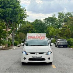 Mitsubishi Grandis 2.4 AT 2009 Trắng