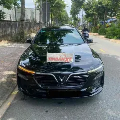VinFast Lux A2.0 Turbo Đen 5 chỗ
