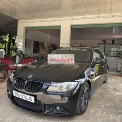 BMW 325i màu Đen