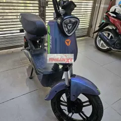 Xe máy điện Yadea X-Bull Tím