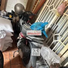 Suzuki Hayate Đỏ Đen