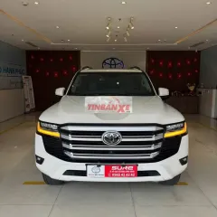 Toyota Land Cruiser 3.5 V6 Trắng 1 chủ từ đầu