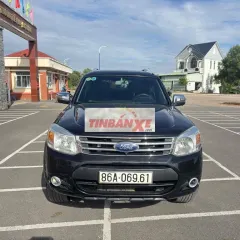 Ford Everest 2013 2.5L 4x2 MT - 90 km