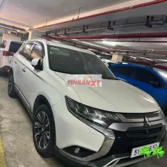 Mitsubishi Outlander 2.0 CVT Premium Trắng