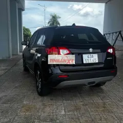 Suzuki Vitara 5 chỗ gầm cao màu Đen tự động