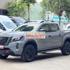 Nissan Navara VL 4x4 2021 Xám