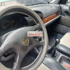 Nissan Bluebird 5 chỗ Xanh ngọc Nhật Bản
