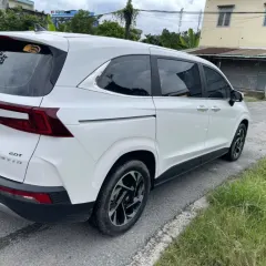 Cần bán xe hyunhdai Custin 2023 xe chạy gia đình còn mới