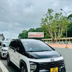 Hyundai Stargazer Trắng