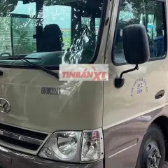 Hyundai County Limousine 29 chỗ màu Kem