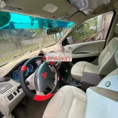 Mitsubishi Zinger 8 chỗ số sàn Vàng cát