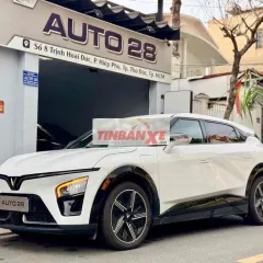 VinFast VF7 Plus 2024 Trắng 11.000 km