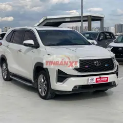 Toyota Innova Cross Hybrid 2023 Trắng - 50.000 km