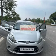 Ford Fiesta Số tự động Bạc 5 chỗ