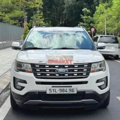 Ford Explorer 7 chỗ số tự động xăng Trắng