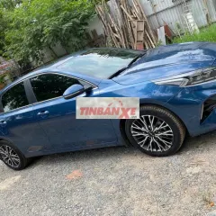 Kia K3 Premium Xanh dương 13.000 km