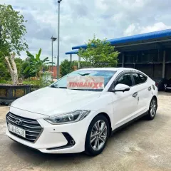 Hyundai Elantra 2017 2.0 AT Trắng Tự động