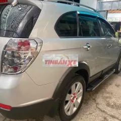 Chevrolet Captiva 2.4 Số tự động màu Bạc.