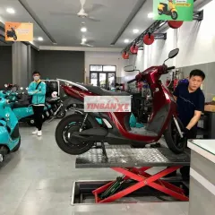 Xe máy điện VinFast Feliz S Đỏ Vàng 10.000km