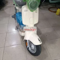Xe máy điện Yadea i8 Trắng kem
