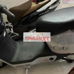xe máy điện chính hãng Yadea , còn bảo hành 1 năm.