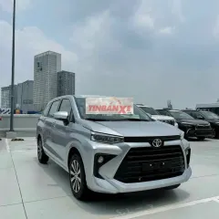 Xe gia đình,chính chủ bán xe avanza MT2024 màu bạc