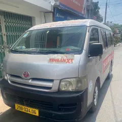 Toyota Hiace 2006 Dầu Bạc 6 chỗ