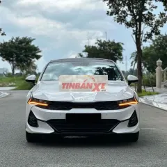 Kia K5 2.0 premium 2024 trắng 50.000 km