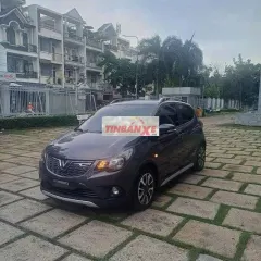 VinFast Fadil Xám