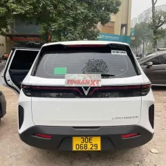 VinFast VF Limo Green 2026 Trắng 40.000 km