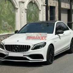 Mercedes-Benz C200 Exclusive Custom C63
