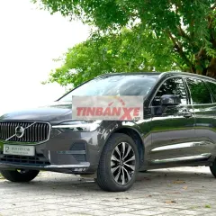 Volvo XC60 B6 2023 Xám Titan Nhập khẩu