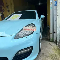 Porsche Panamera Xanh pastel Tự động