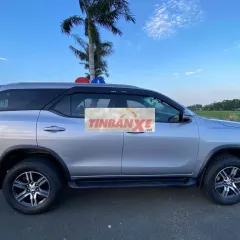 Toyota Fortuner 2019 Dầu Bạc 7 chỗ