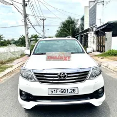 Bán fotuner phien bản trd tự động , xăng , 2 cầu