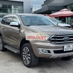 Ford Everest Titanium 4x2 2018 - Bảo hành 1 năm