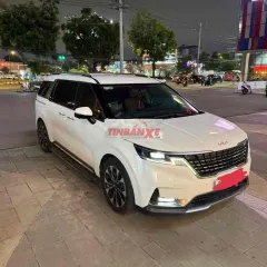 Kia Carnival 2.2 Dầu Premium 2023 1 chủ mua mới